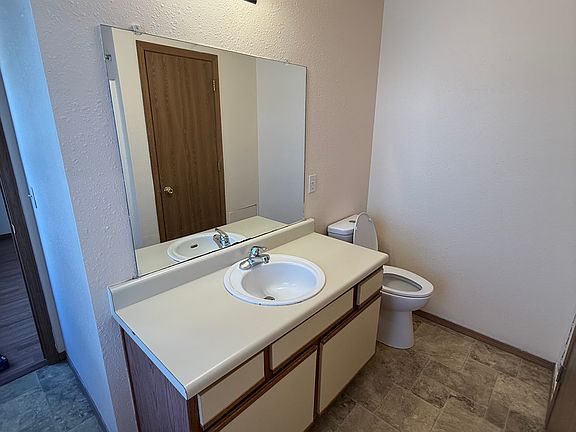 5th image of 679 W Beck Dr #679