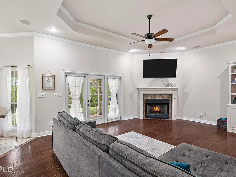 106 Olive St — Photo 7