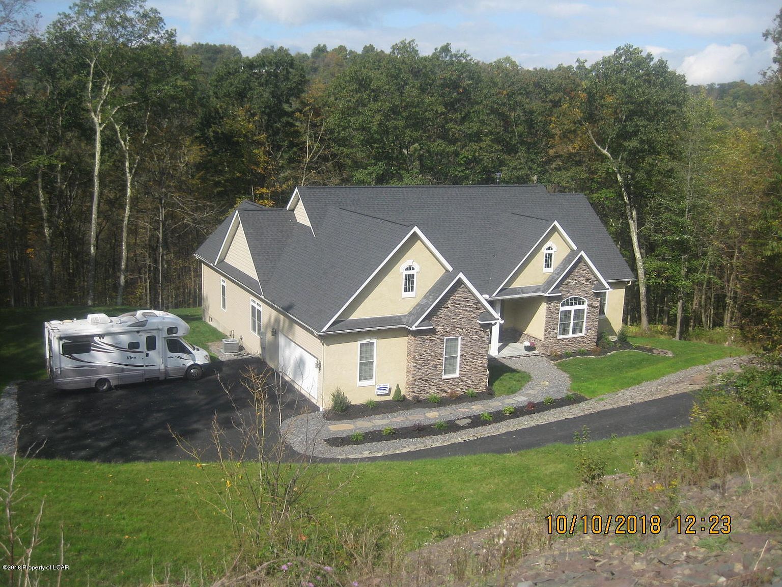 294 Manorview Dr, Dallas, PA 18612 Zillow