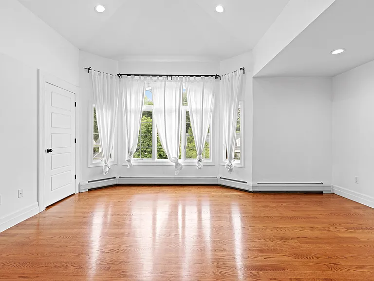 40 E Oakdene Ave #B — Photo 22