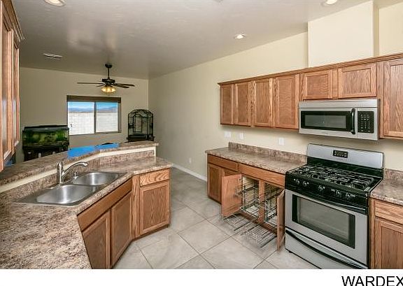 4th image of 3965 E McVicar Ave