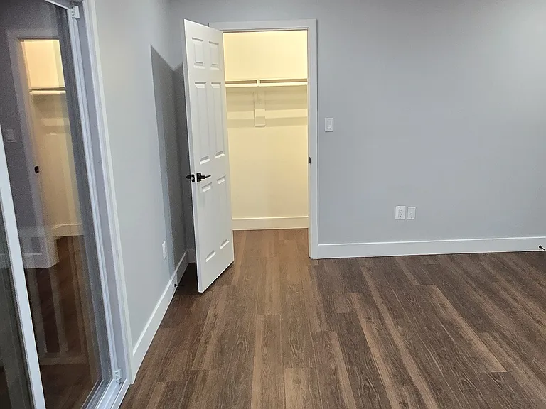 Isabella Ct — Photo 3