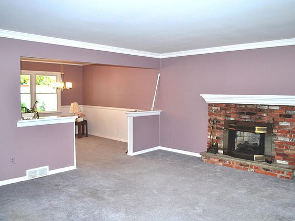 3rd image of 45 Sunnycrest Dr