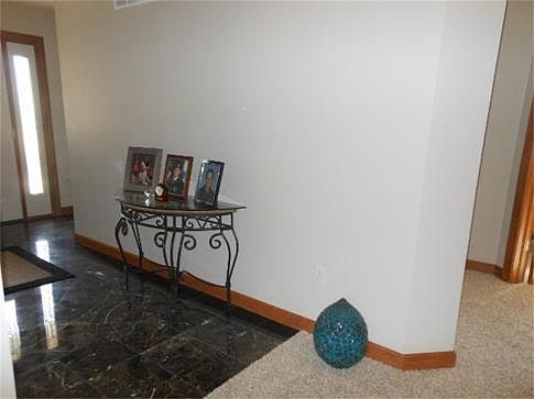 4th image of 415 Woodlane Dr