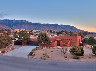 930 Tramway Ln NE, Albuquerque, NM 87122