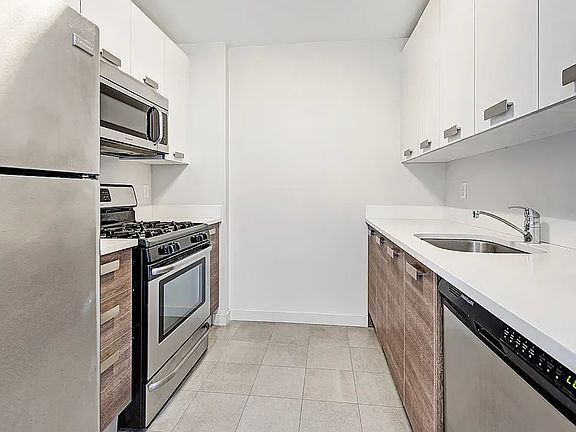4th image of 4609 11th St APT 4B