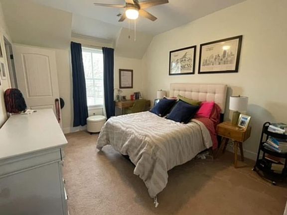 5th image of 650 Dekalb St Unit 1243