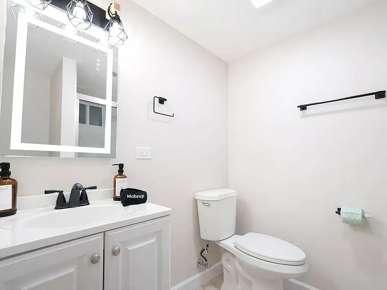 2207 Francine Ave — Photo 23