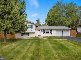 7810 Kalorama Rd, Annandale, VA 22003