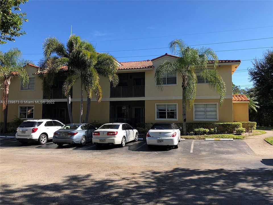 1st image of 1223 SW 46th Ave APT 107