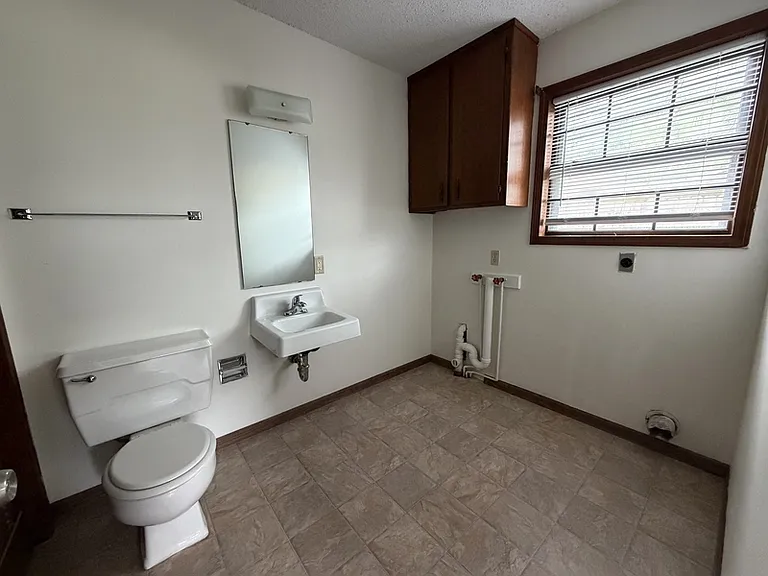 3427 Harvard Rd #A — Photo 8