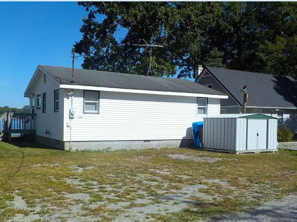 395 E 745th Rd S, Wolcottville, IN 46795