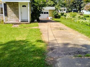 1504 Randolph Rd, Erie, PA 16505