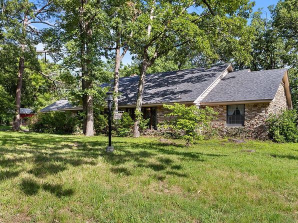 110 Acker Dr