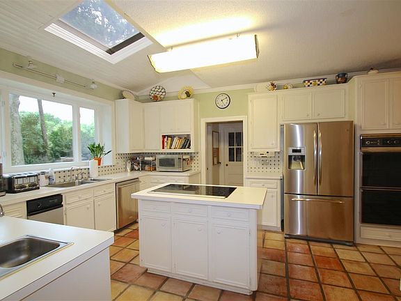 3rd image of 2112 Old Lake Pike