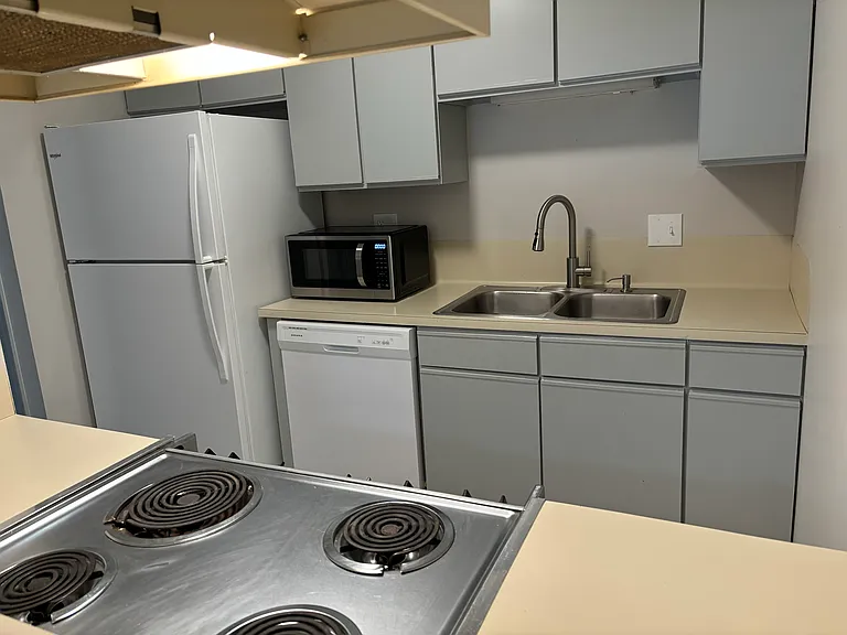 8508 Summa Ave #13 — Photo 4