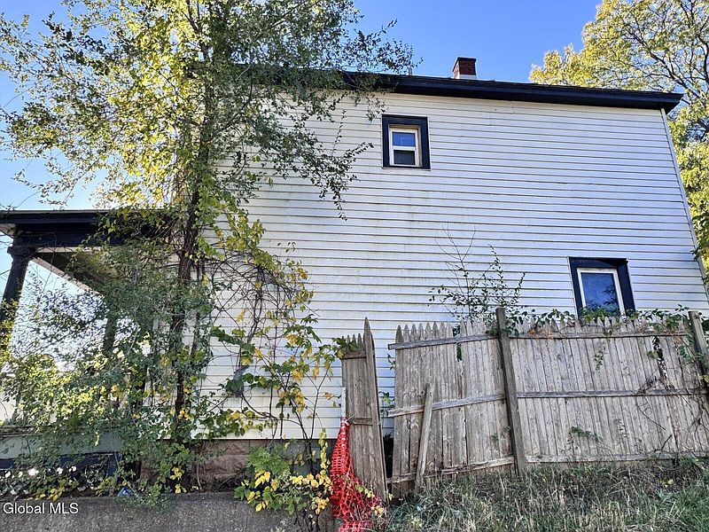 3rd image of 1730 Watt Street