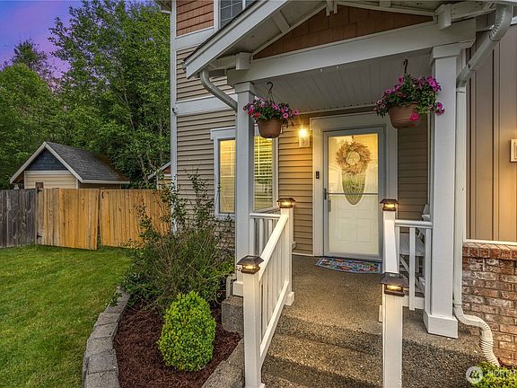 3rd image of 18509 100th Street Ct E