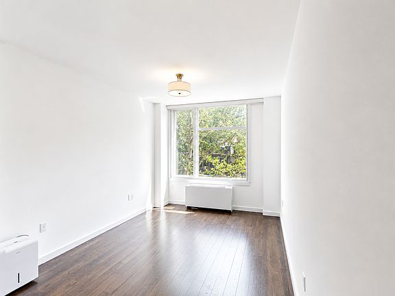 4th image of 1 Powers St APT 302