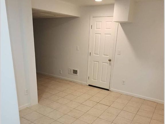 5th image of 1742 Monroe Dr NE APT C