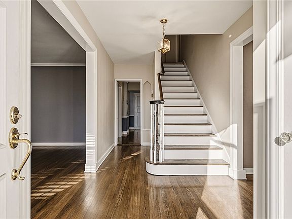 4th image of 1136 Cornell Rd
