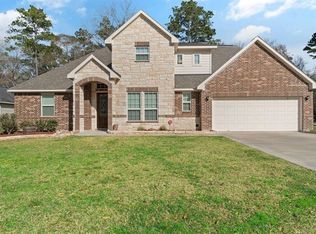 1219 Commons Waterway Dr, Huffman, TX 77336