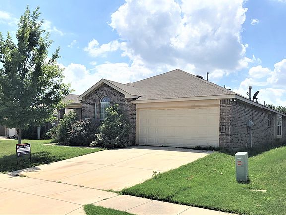 3rd image of 8913 Heartwood Dr