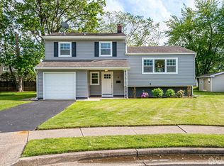 9 Barbara Pl, Edison, NJ 08817