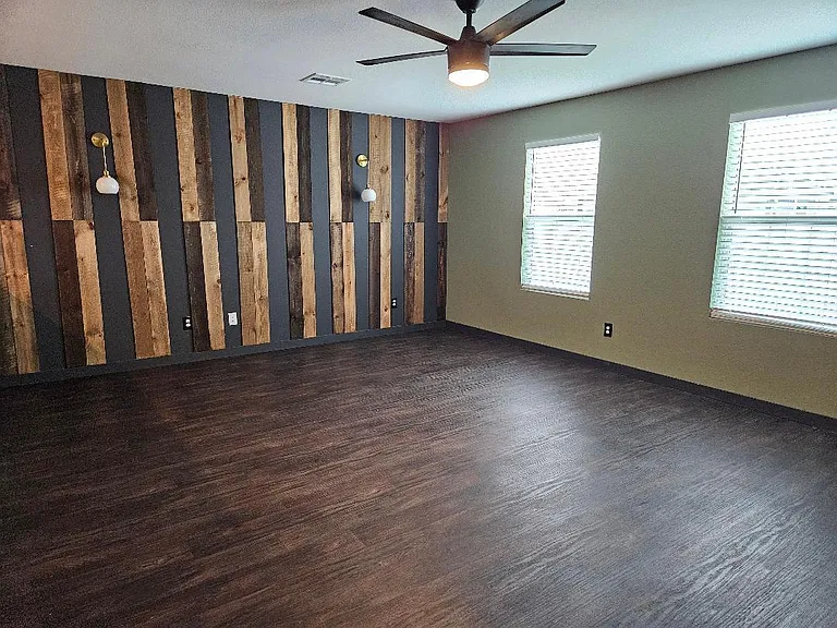 17721 Somerville Ct — Photo 2