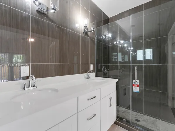 363 SW 1st Ter, Deerfield Beach, FL 33441