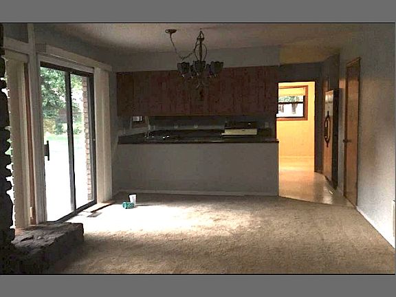 5th image of 2922 W Richwood Cir