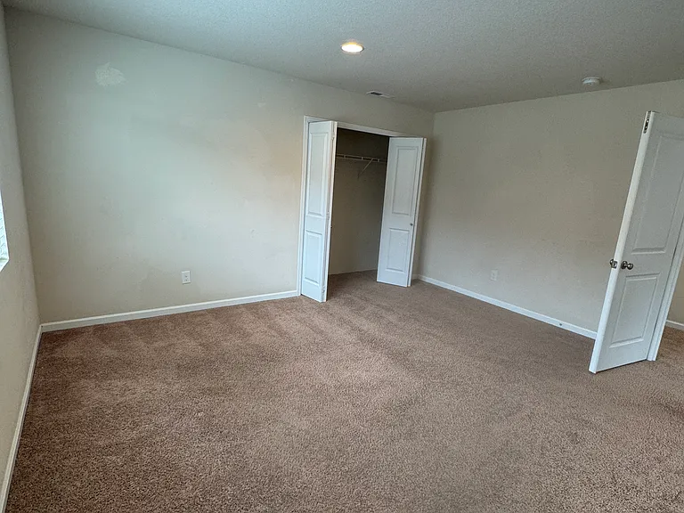 17531 SE Pinnacles St — Photo 18