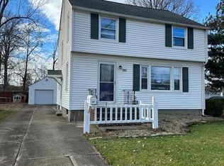 257 Lexington Ave, Elyria, OH 44035