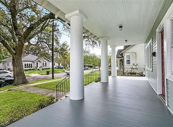 3rd image of 4654 Demontluzin St