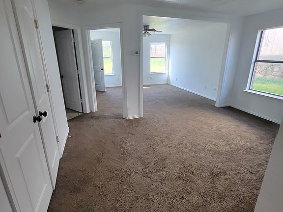 5th image of 8111 Arbor Ave