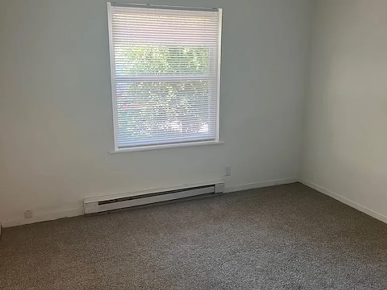 3750 McCarty Ln — Photo 8