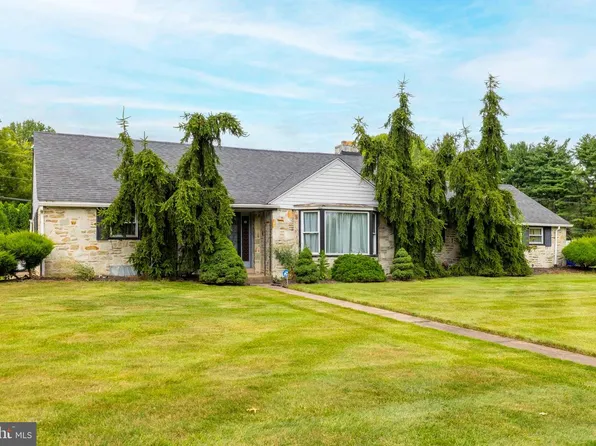 3946 Blake Rd, Huntingdon Valley, PA 19006