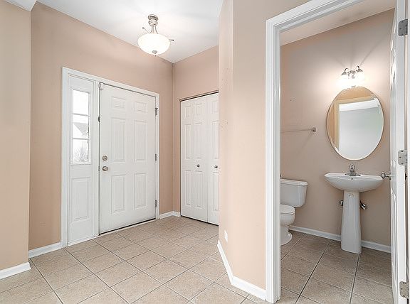 3rd image of 720 Briarcliff Dr