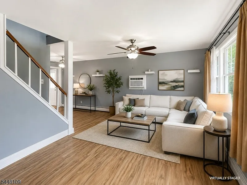 4 bed, 2.0 bath, 1687 sqft, $3,600 — Photo 3