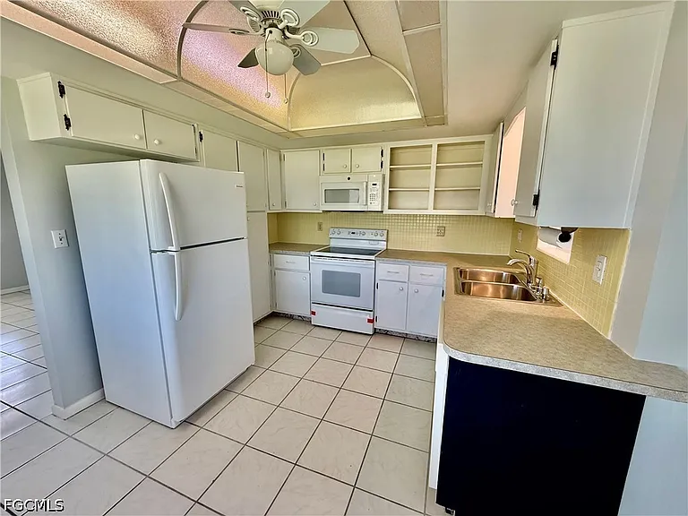 343 Joel Blvd #211D — Photo 16