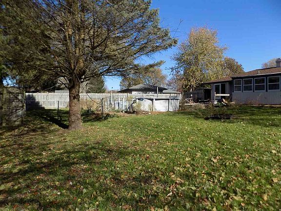 4th image of 3279 Yarmouth Dr