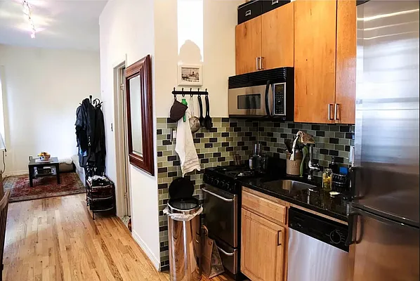 Rented by The Downtown LLC | media 21