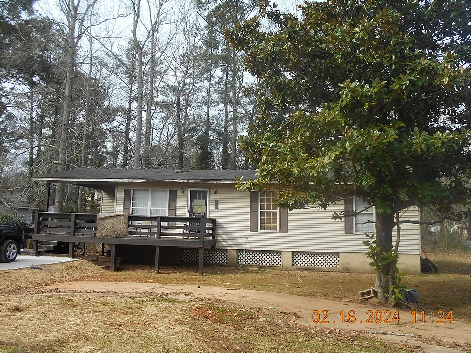 125 King Arthur Dr