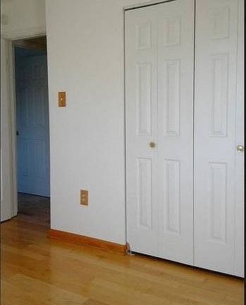 Small Bedroom 9x10