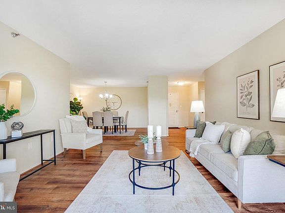 2nd image of 15115 Interlachen Dr #3-621