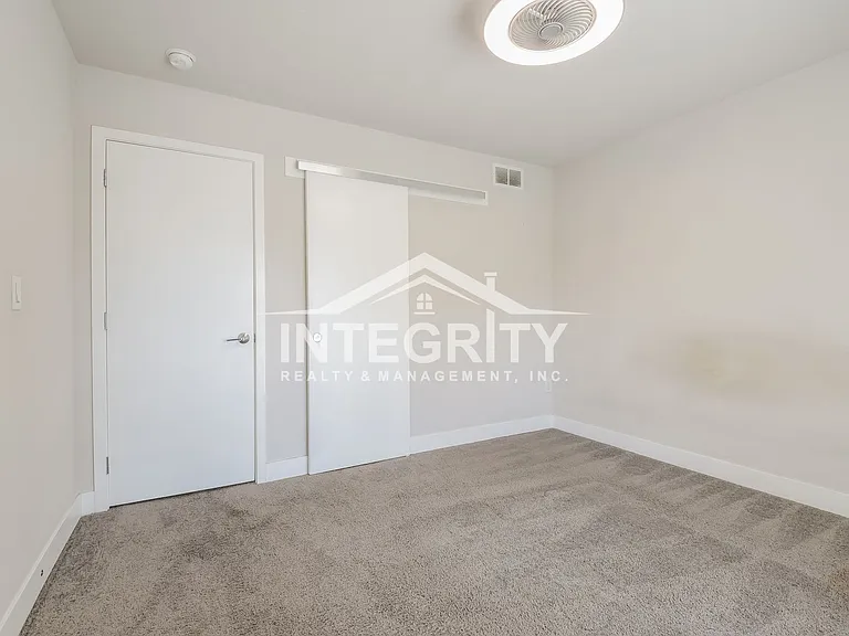 5557 W 10th Ave — Photo 22