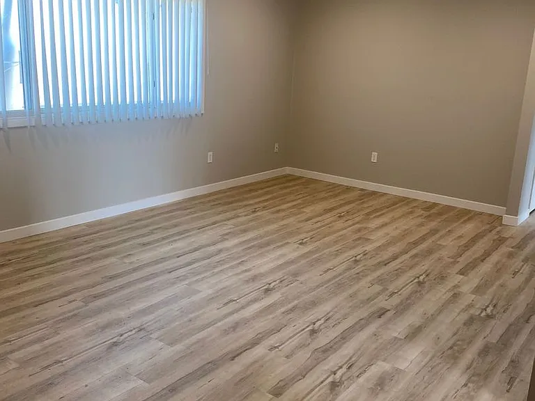 8886-8888 N Lowell Blvd (DUPLEX) — Photo 4