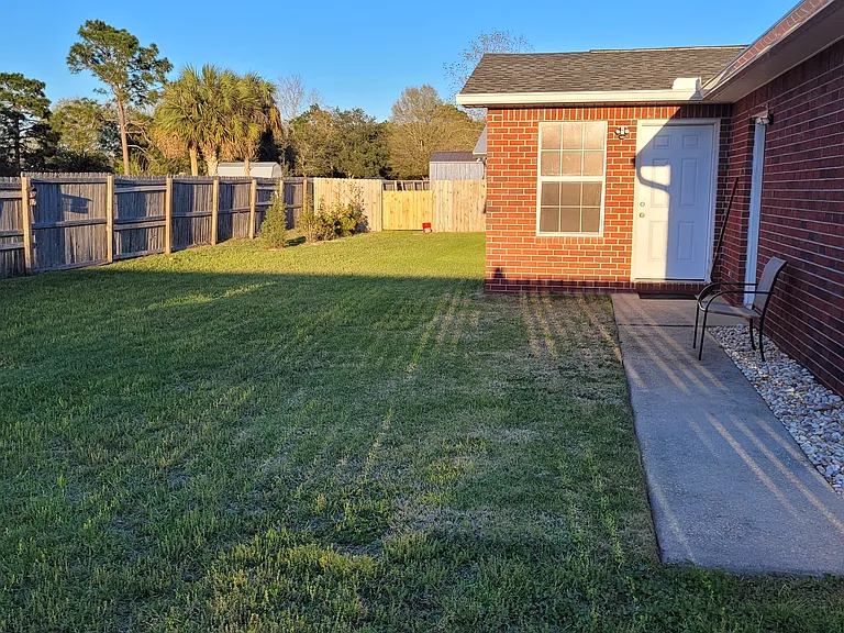 8802 Pebble Brook Dr — Photo 8