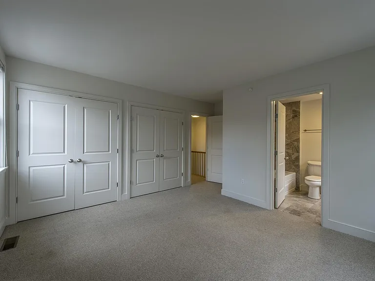 129 2nd St #2 — Photo 11