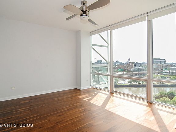 5th image of 653 N Kingsbury St APT 903